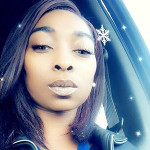 Meet your Posher, Tenesha